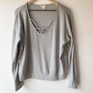 aeropostale gray waffle knit long sleeve caged neck top